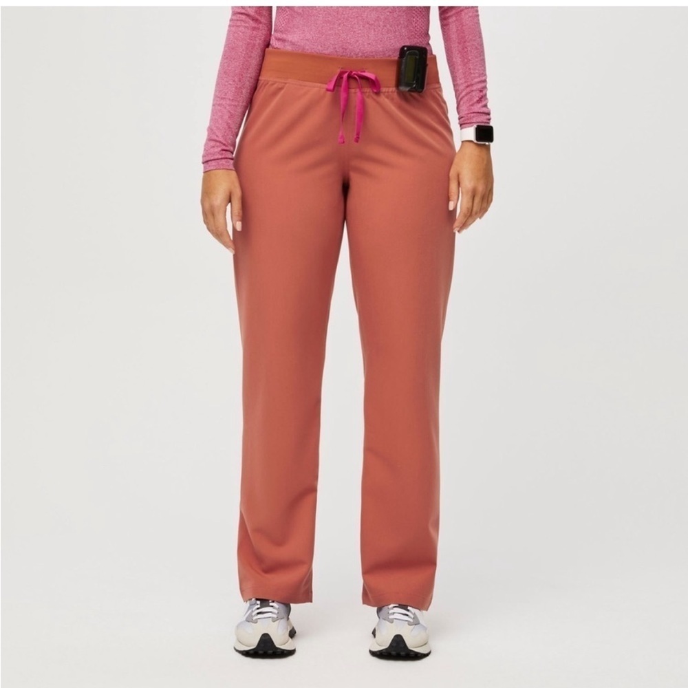 FIGS-High Waisted Yola Skinny Scrub Pant